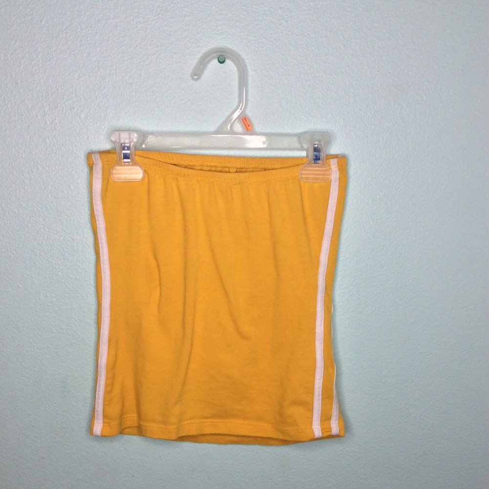 Strapless tight fitted Crop top!